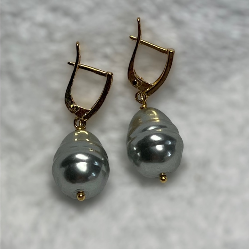 Tahitian sea shells pearl earring